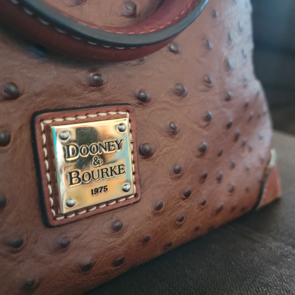 Dooney and Bourke, Love this purse.  But it's time for us to part ways.